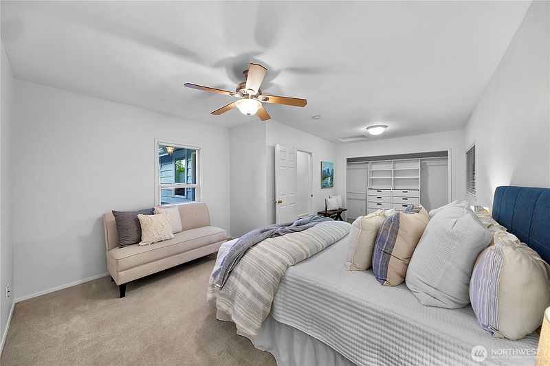 4th image of 137 33rd Street