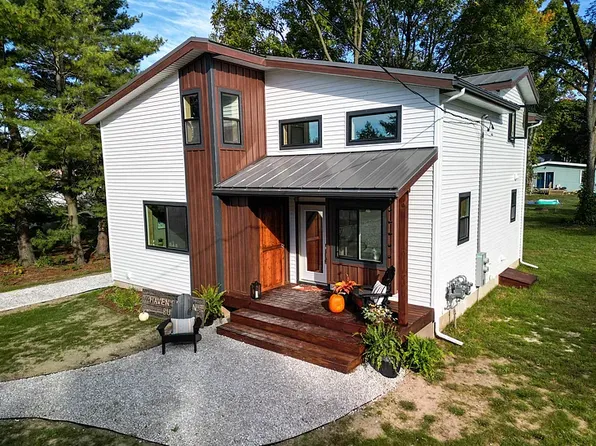 151-153 E Clark St #151, Grant, MI 49327