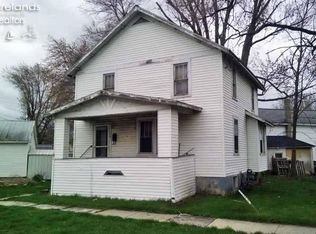 132 N Monroe St, Fremont, OH 43420