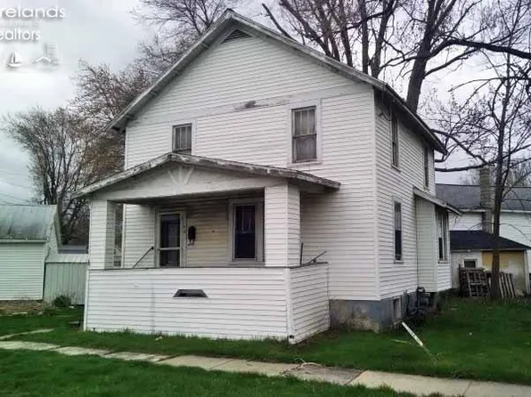 132 N Monroe St, Fremont, OH 43420
