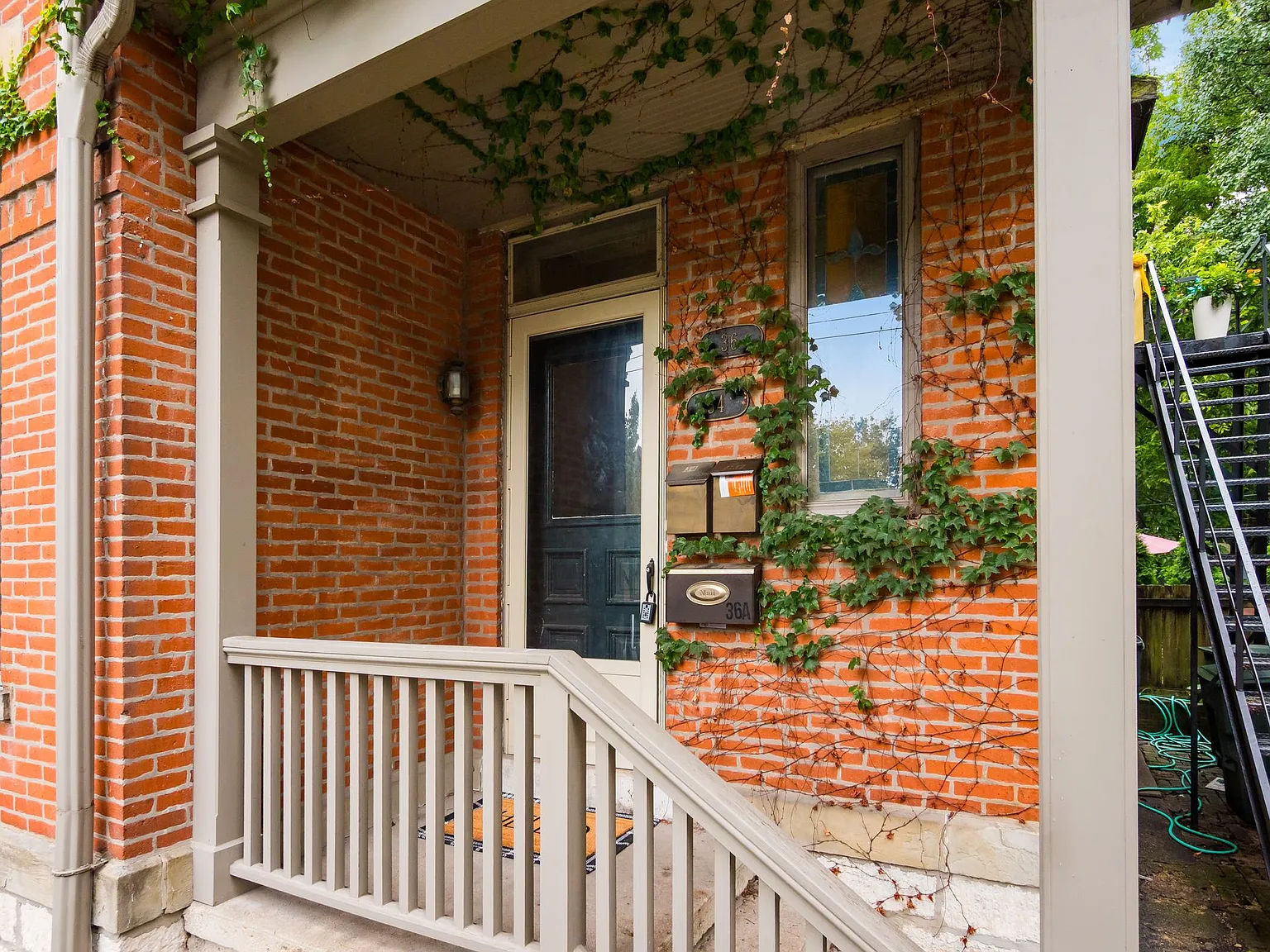 Studio, 983 sqft, $2,200 — Photo 4