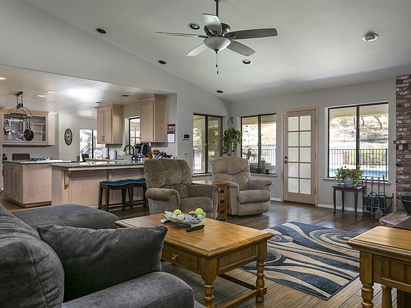 4th image of 8225 Nacimiento Lake Dr