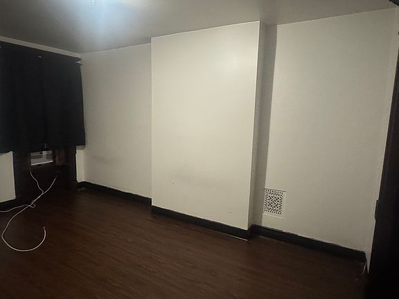 4th image of 902 Jefferson Ave Floor 2