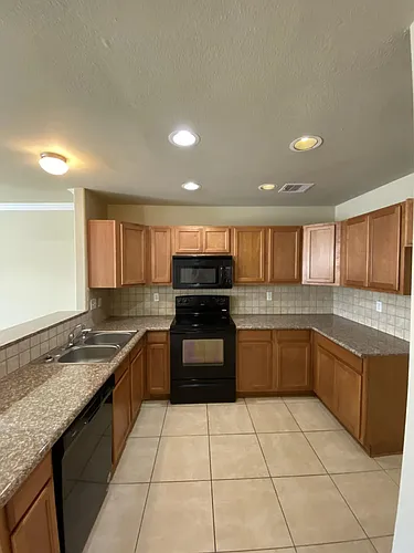 4449 South St Photo 1
