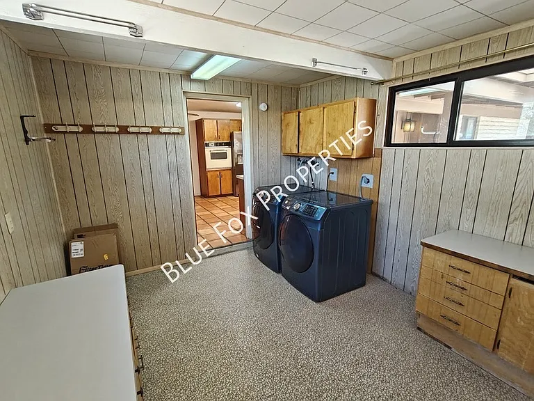 2781 W Calle Carapan — Photo 28