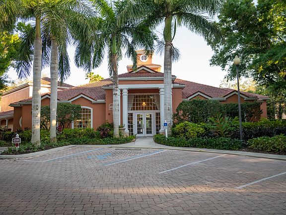 2nd image of 4142 Central Sarasota Pkwy APT 1424
