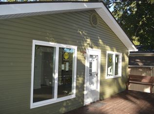 66 Seasonal Dr, Sunrise Beach, MO 65079