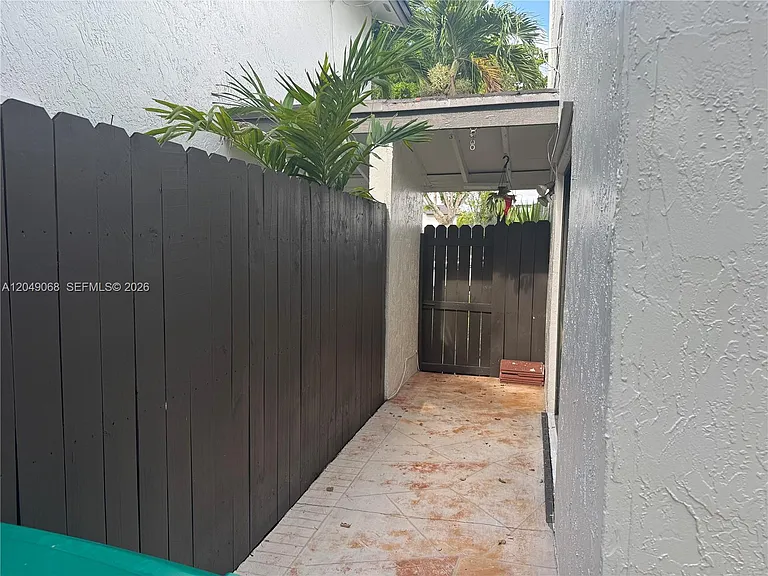 15054 SW 127th Pl #0 — Photo 41