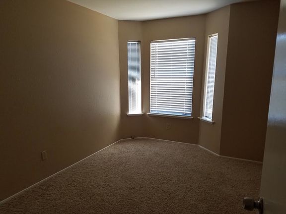 4th image of 4305 Greenholme Dr