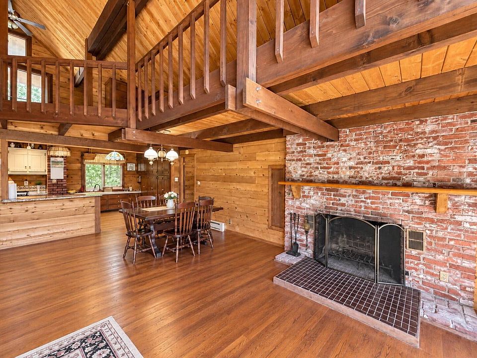 4th image of 6545 Roundhill Ct