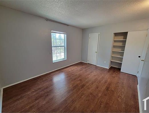 4th image of 8520 9th Way N