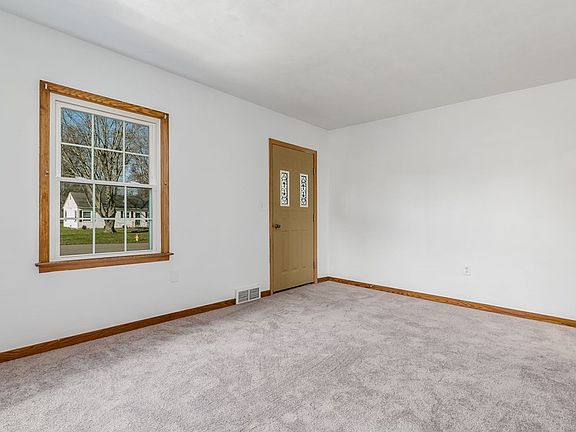 4th image of 1247 Franklin Ave
