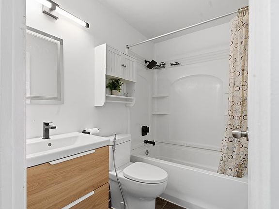 4th image of 5303 21st Ave NW