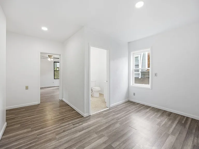 2822 Salisbury St — Photo 20