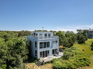 11 N Neck Rd, Edgartown, MA 02539