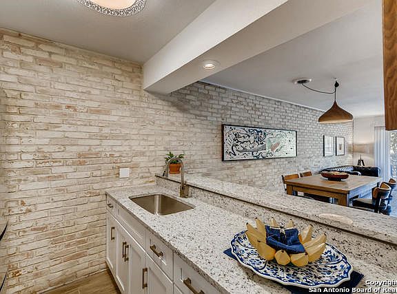4th image of 8030 Broadway St APT 201E