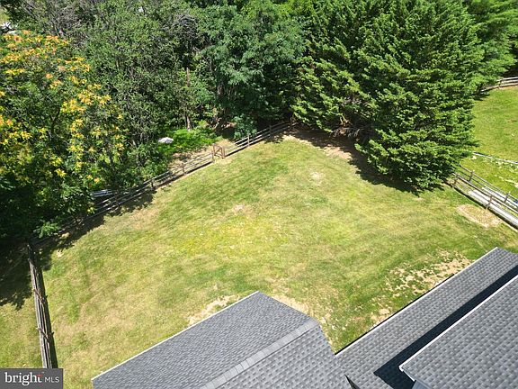 5th image of 3175 Lanier Ln