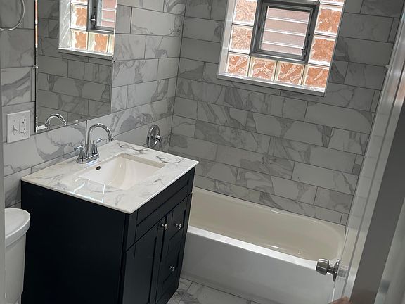 4th image of 443 Oglesby Ave #1