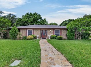 1808 E Cedar Elm Dr, Arlington, TX 76012