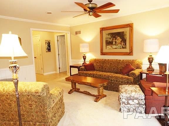 5th image of 812 W Country Meadows Ln