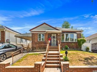 16326 24th Rd, Whitestone, NY 11357