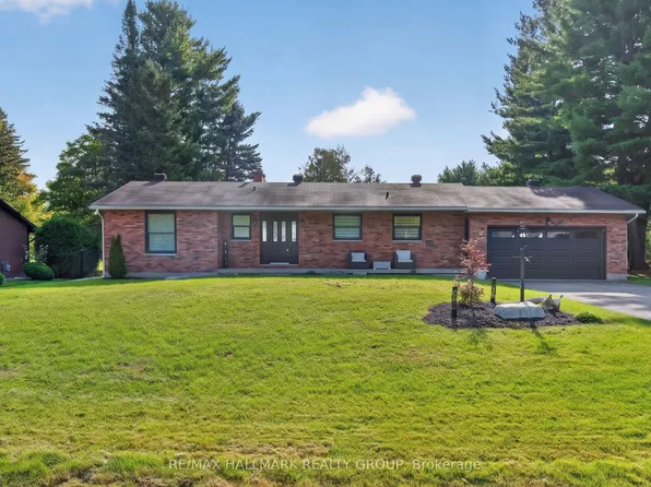 6503 Bunker Rd, Ottawa, ON K4M 1B3
