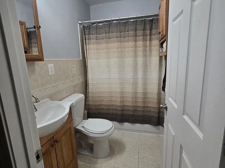 5405 Seward Ave — Photo 9