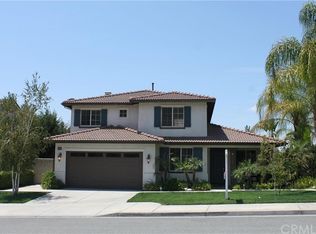29351 Henderson Ln, Highland, CA 92346