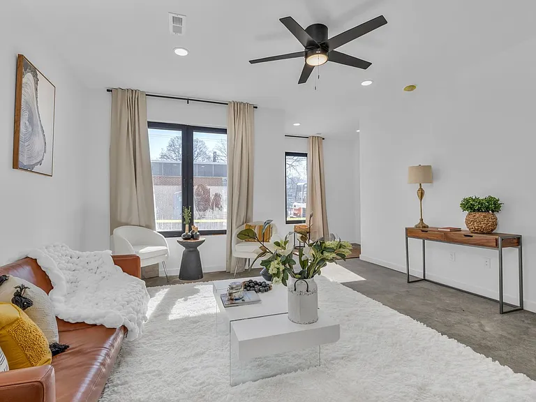 2248 Bailey Ave — Photo 28