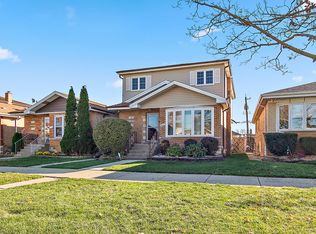 6645 W 63rd Pl, Chicago, IL 60638