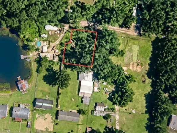 4 2nd Ave, Midway, GA 31320