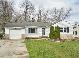 6807 Bonnieview Rd, Mayfield Village, OH 44143