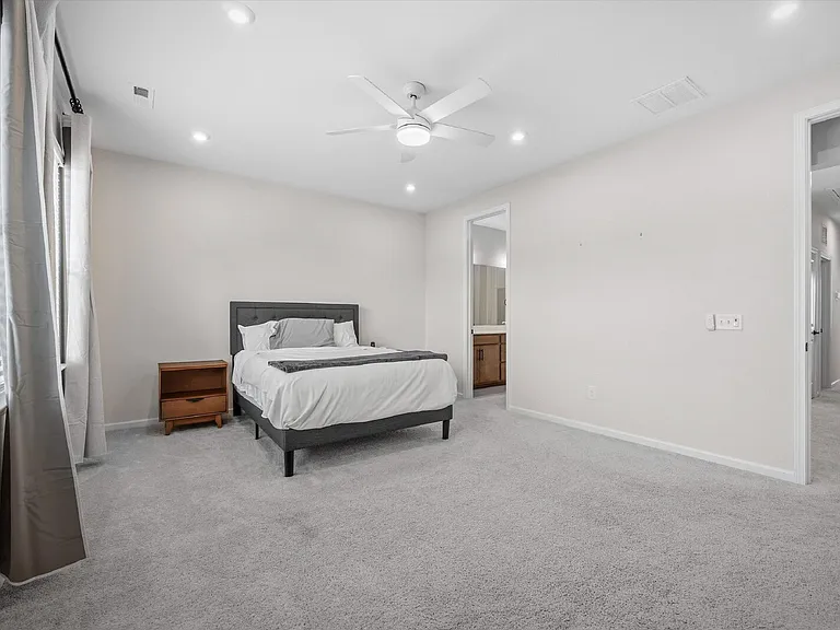 217 Brooks Springs Dr — Photo 21