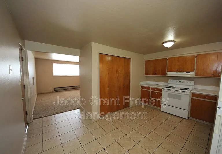 756 Wayne Ave #4 — Photo 6