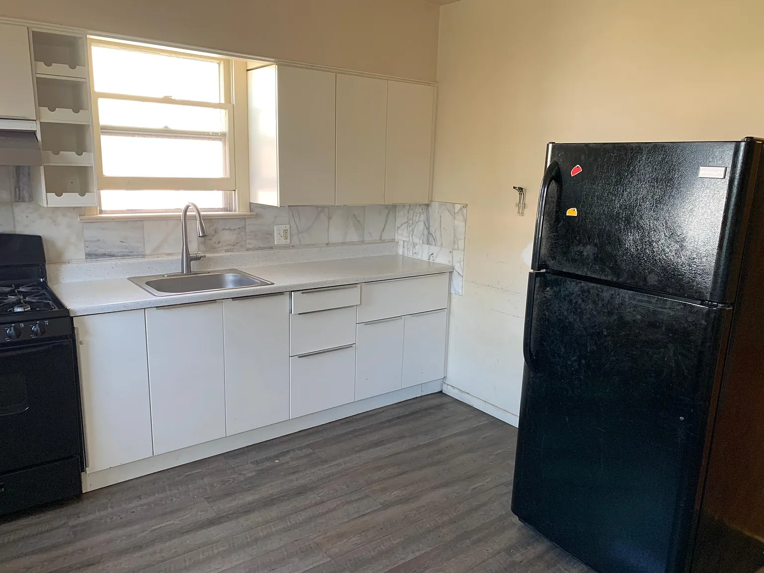 3 bed, 1380 sqft, $1,750 — Photo 1