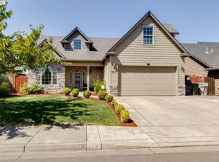 325 Yellowwood St, Junction City, OR 97448