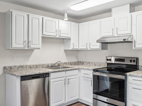 Kensington Gate Apartments | 1015 112th St E, Tacoma, WA