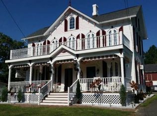 12 Kiceniuk Rd, Annandale, NJ 08801