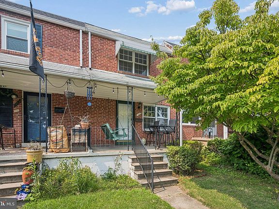 2nd image of 1432 Redfern Ave
