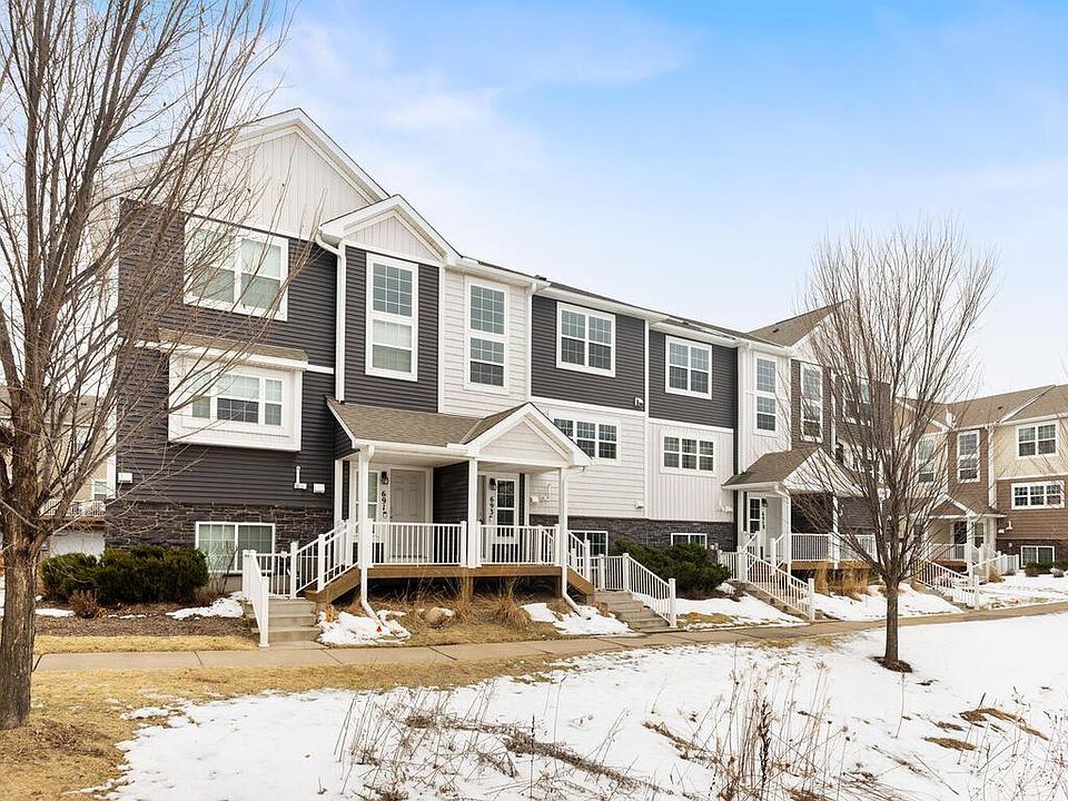 1st image of 693 Eagle Ct