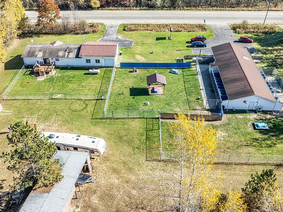 1st image of 724 S Saint Helen Rd