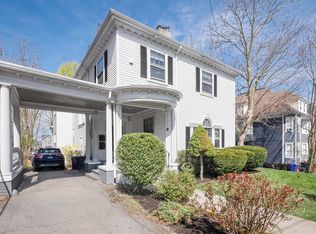 11 Wayne St, Boston, MA 02121