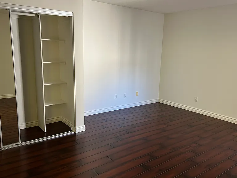 15332 Weddington St #2 — Photo 14
