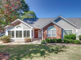 501 Heritage Club Dr, Greenville, SC 29615