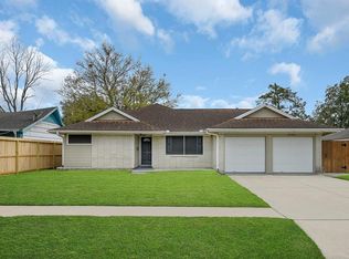 10302 Southport Dr, Houston, TX 77089