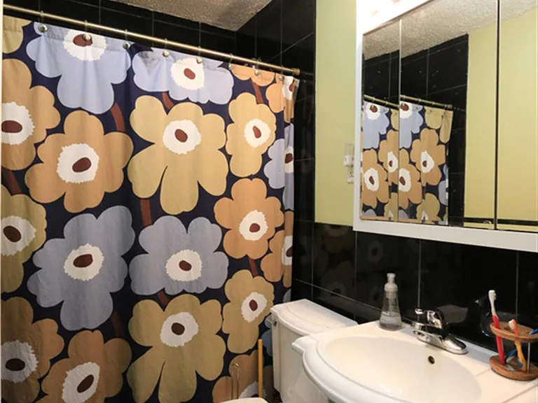 22 Laurel St #16 — Photo 15
