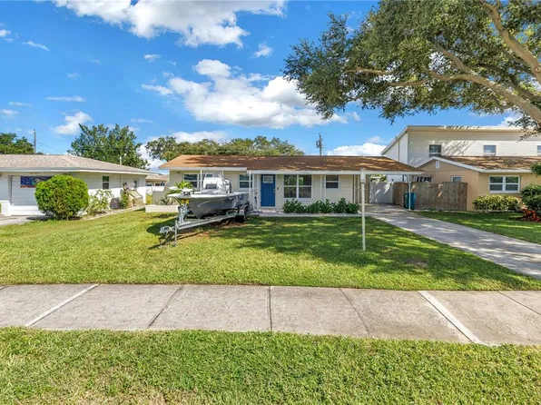8001 RIDGE ROAD, SEMINOLE, FL 33772