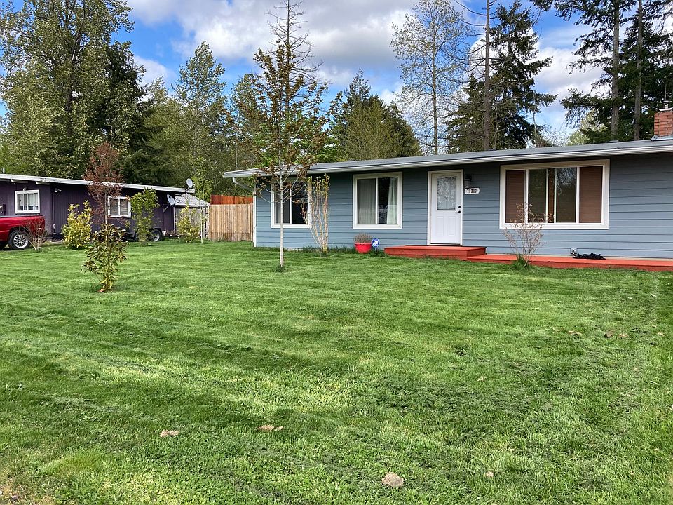 1st image of 11317 1st Avenue Ct E