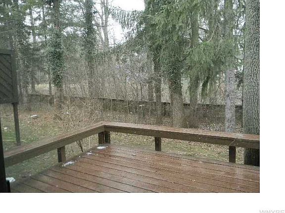 2nd image of 64 Breezewood Cmn