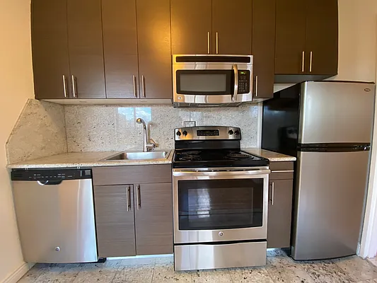 Rented by AZ REALTY NYC LLC | media 33